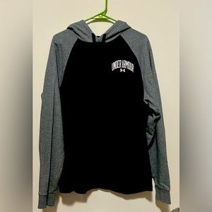 Men’s Large Under Armour Hoodie